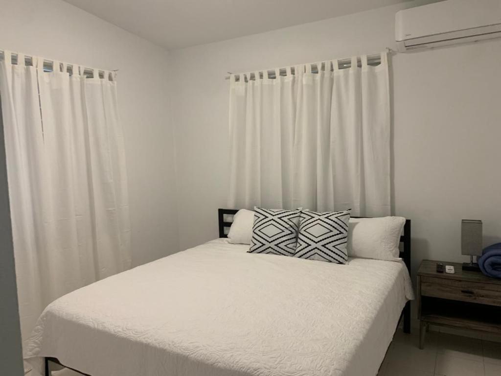 Mabodamaca Luxury Apartments Isabela Exteriör bild